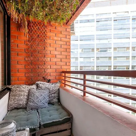 Stylish And Modern In The Old Town *